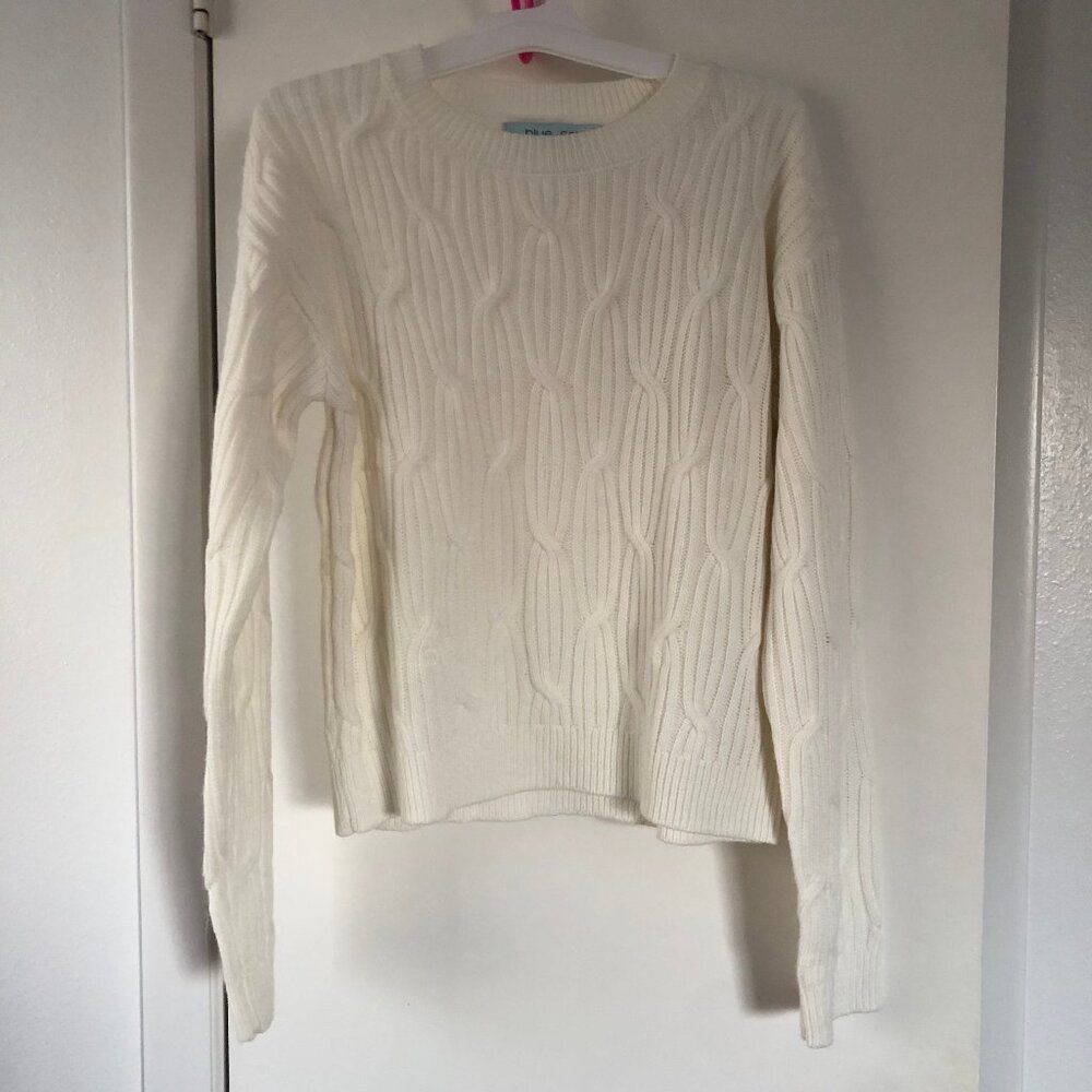 NWOT Blue Sol White Sweater - Size M